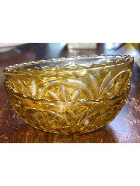 Indiana Glass Amber Starburst Glass Bowls Set Scalloped Edges Depression glass